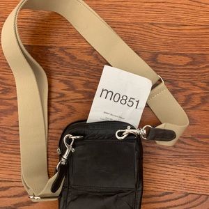 BNWT m0851 Multipurpose Crossbody/Belt Bag